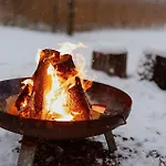 Dom Nad Jeziorem Mazury - Pod Napieciem *