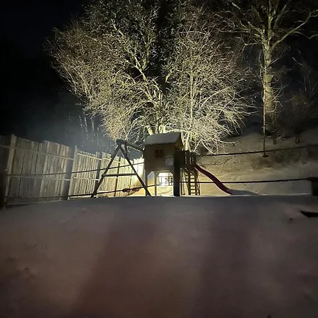 Dom Nad Jeziorem Mazury - Pod Napięciem Willa *